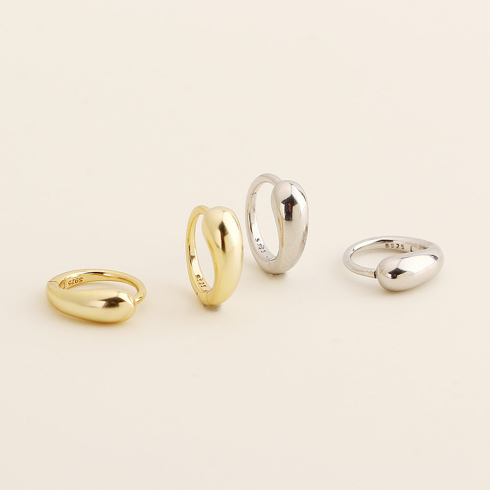 Elegant And Geometric Minimalist Earrings – view 3