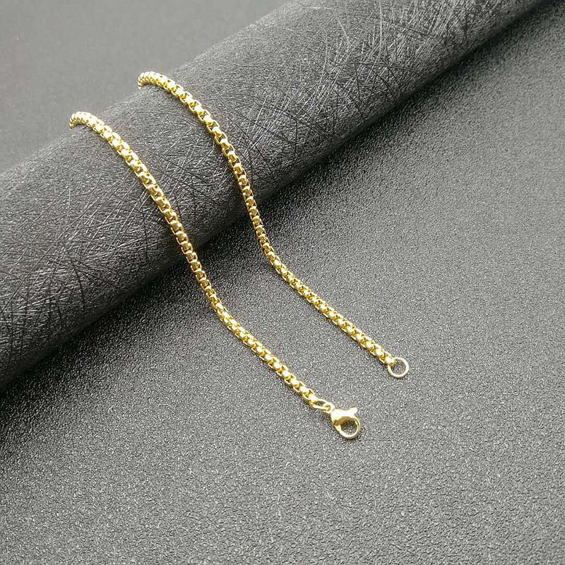 Stainless Steel Gold-plated Lion Head Pendant Necklace – view 4