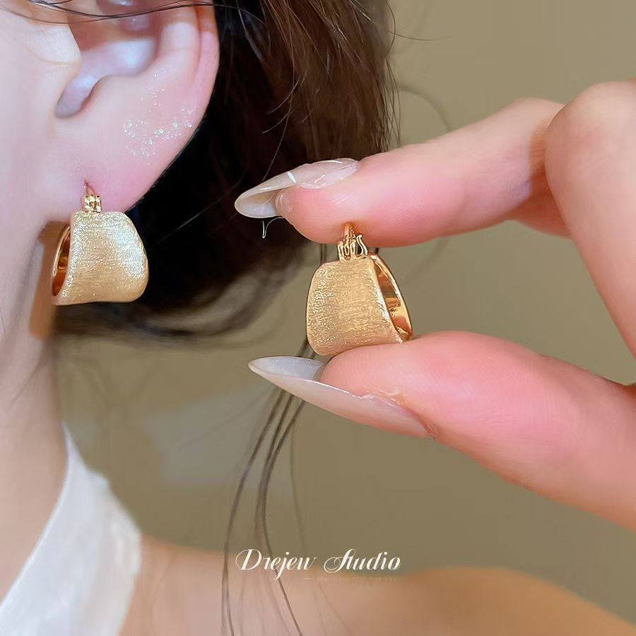 Retro Brushed Metal Half Hoop Earrings, Niche Stylish Ear Cuffs – view 6