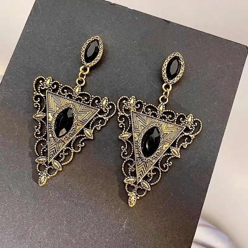 French Retro Black Rhinestone Triangle Dangle Earrings – view 4