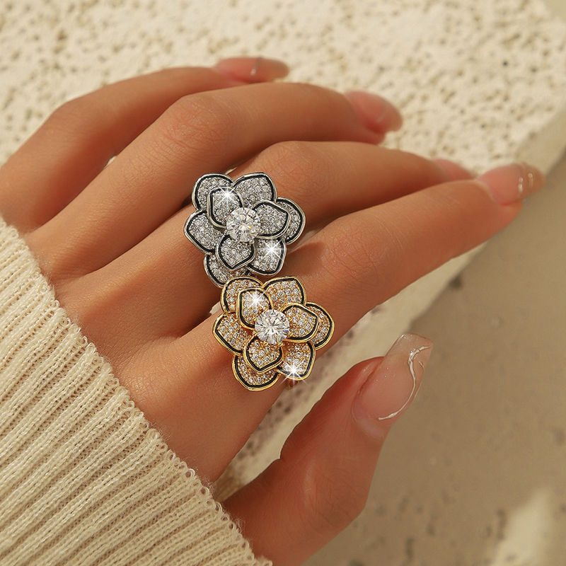 Fashion Light Luxury Flower Ring For Women
