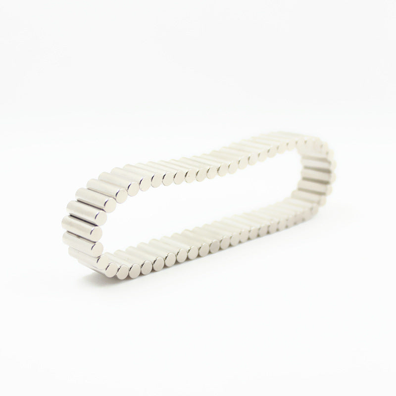 Silver-Tone Magnetic Link Bracelet | AURYN
