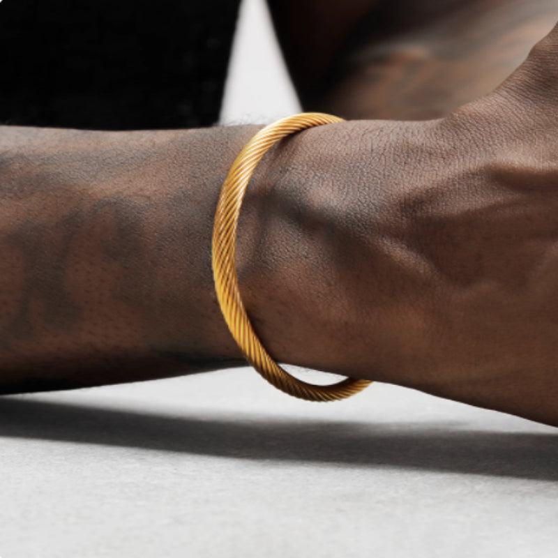 Personalized Titanium Steel Twist 18K Gold Bracelet For Men And Women