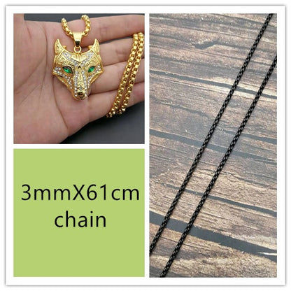 Norse-Inspired Wolf Head Pendant Necklace – 316L Stainless Steel – view 6