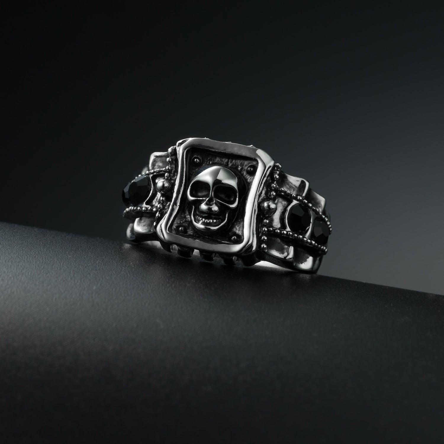 SKULL PUNK STAINLESS STEEL RING – view 3