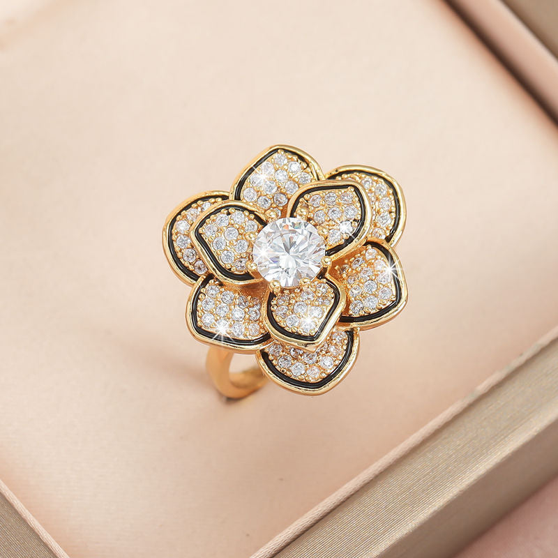 Fashion Light Luxury Flower Ring For Women – view 4