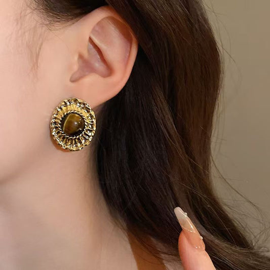 French Retro Square Amber Earrings – Minimalist