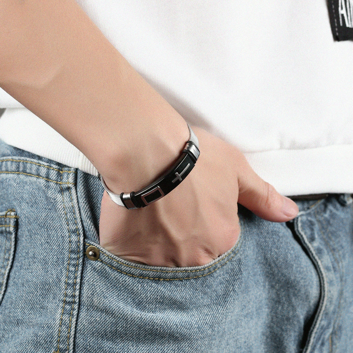 Gold Cross Mesh Bracelet – Titanium Steel – view 2