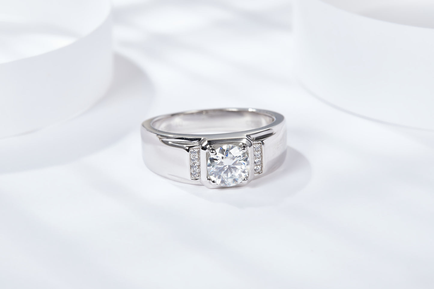 1 Carat Moissanite Men's Ring – S925 Silver, Platinum Plated – view 4