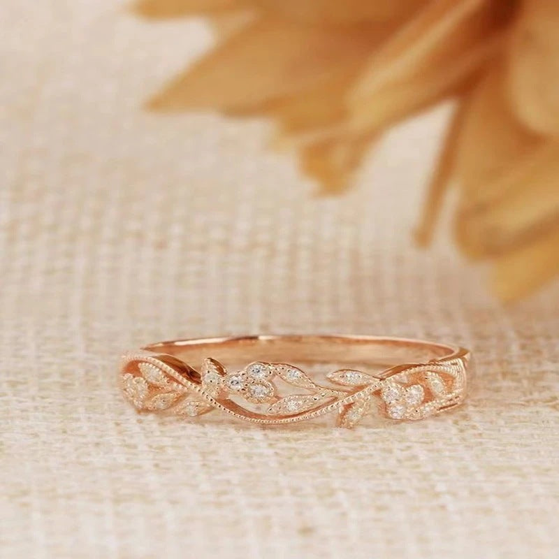 European And American Fashion Flower Hand Jewelry Couple Rings