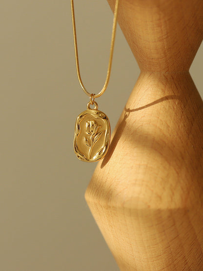 Tulip Snake Chain Necklace – Gold Titanium Steel – view 3
