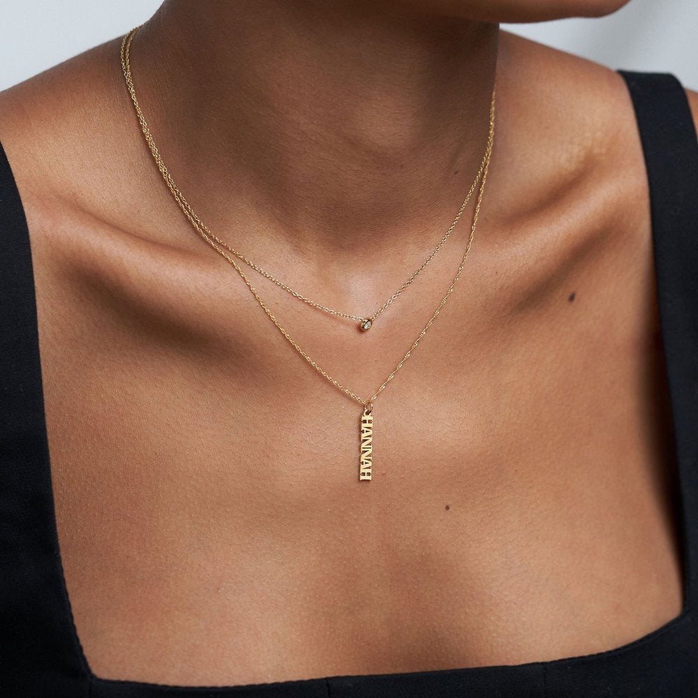 Personalized Necklace With Mother's Day Name Carving