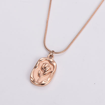 Tulip Snake Chain Necklace – Gold Titanium Steel – view 11