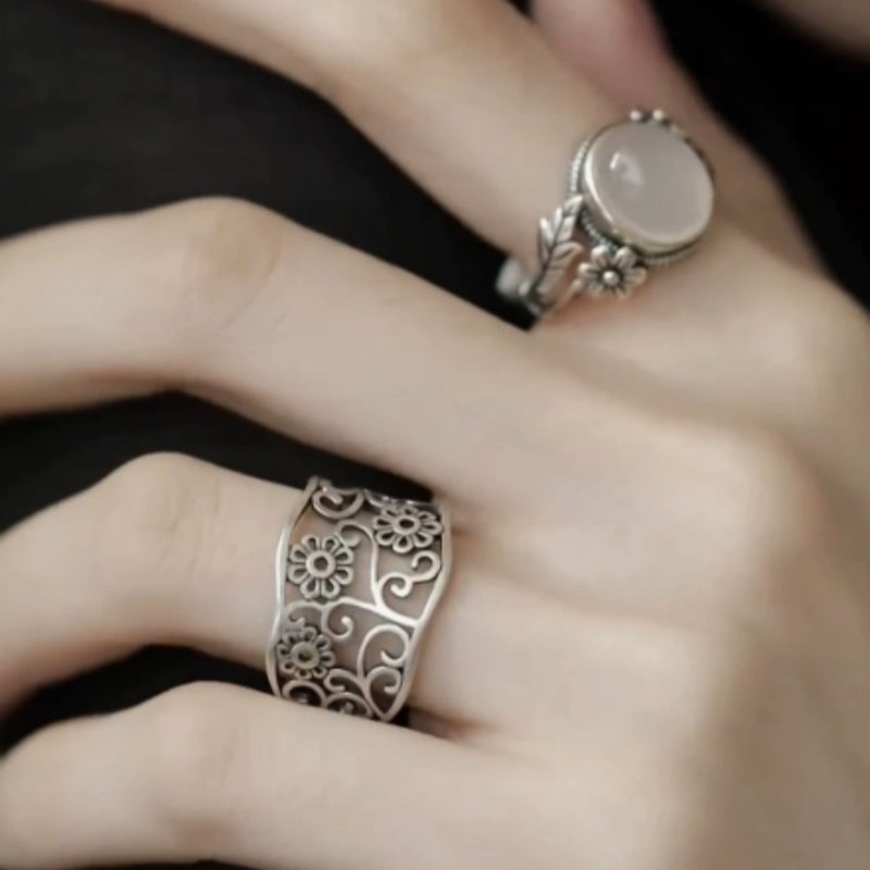 White Moonlight Flower Ring – Chinese Style