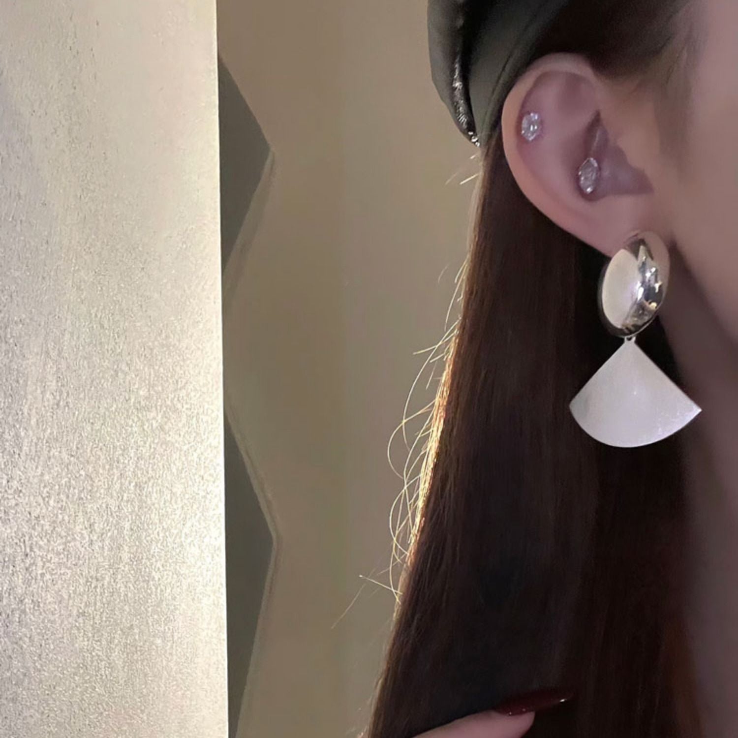 Bold Geometric Metal Earrings, Retro Matte Niche Luxury Jewelry – view 3
