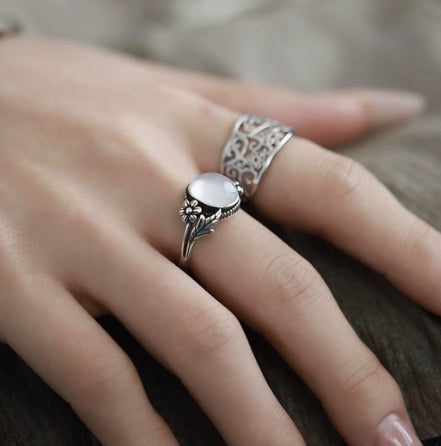 White Moonlight Flower Ring – Chinese Style – view 2
