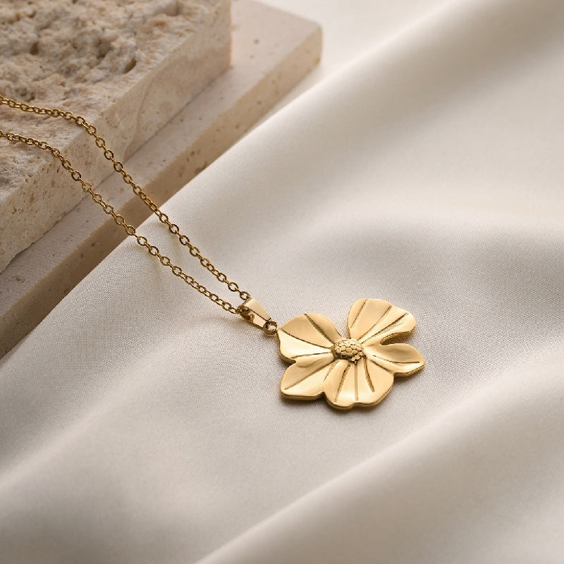 Leaf & Flower Pendant Necklace – 18K Gold Plated Steel – view 4