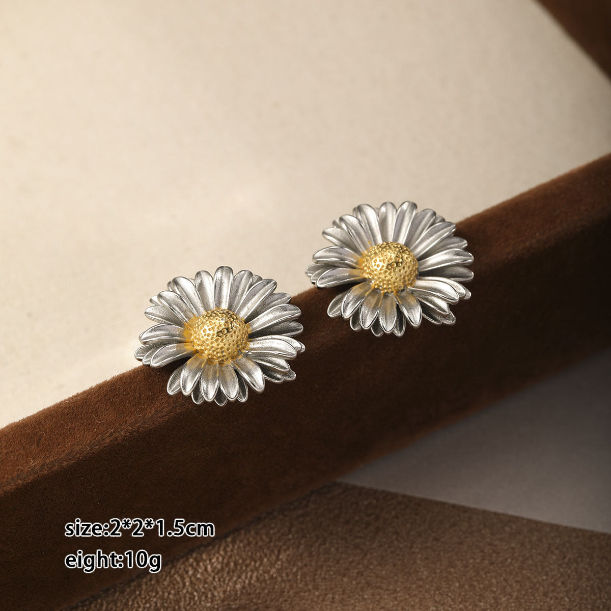 Floral Earrings Elegant And Professional With A High-end Vibe – view 6