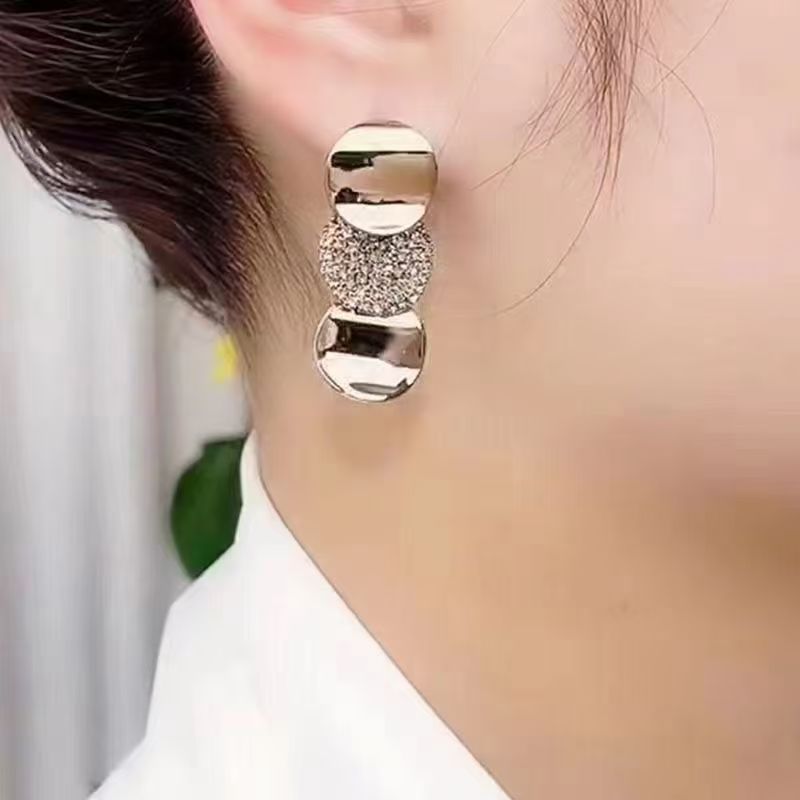 Round Metal Slice Earrings – Elegant Premium Finish – view 7