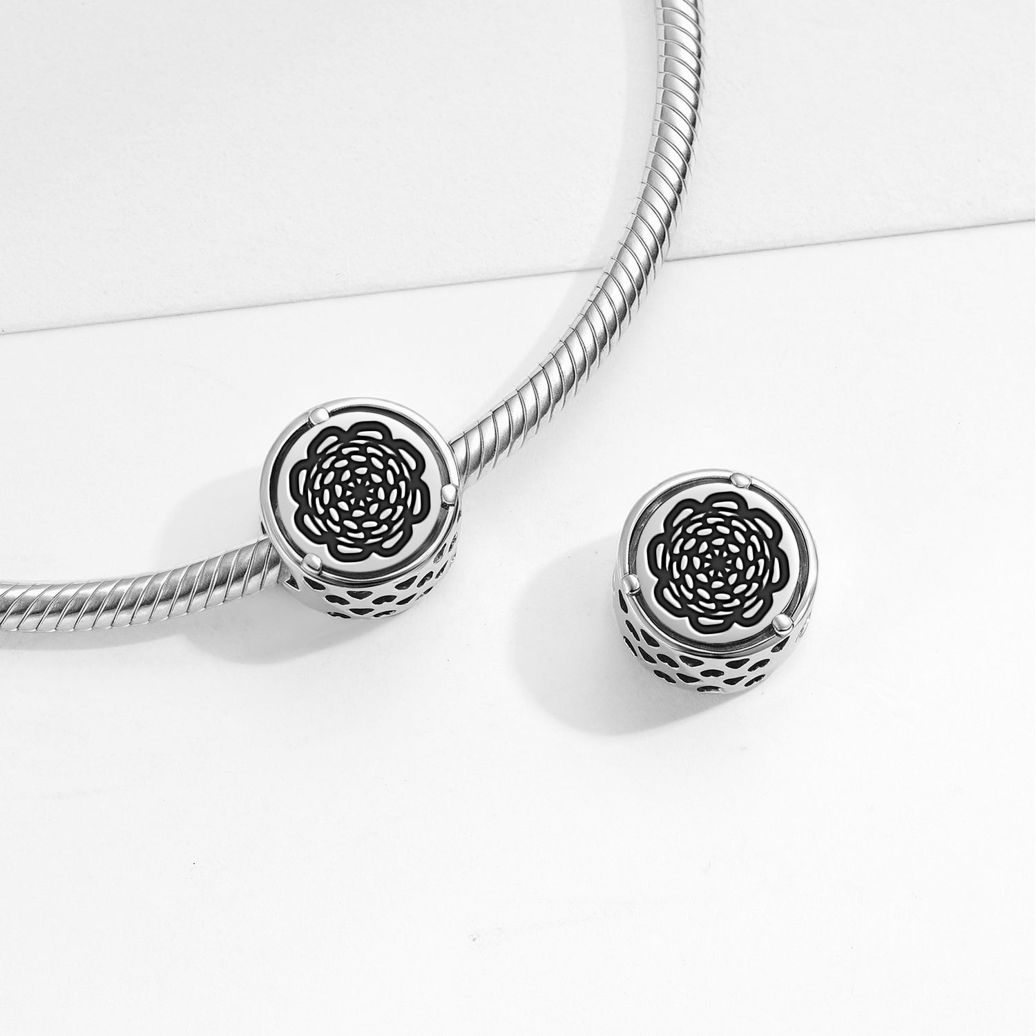 Flowers Chrysanthemum Charm – 925 Sterling Silver – view 2