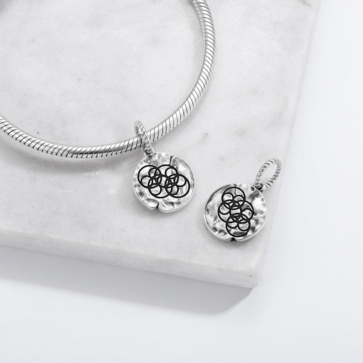 Crop Circles Braid Pattern Symbol Dangle Charm – 925 Sterling Silver – view 2