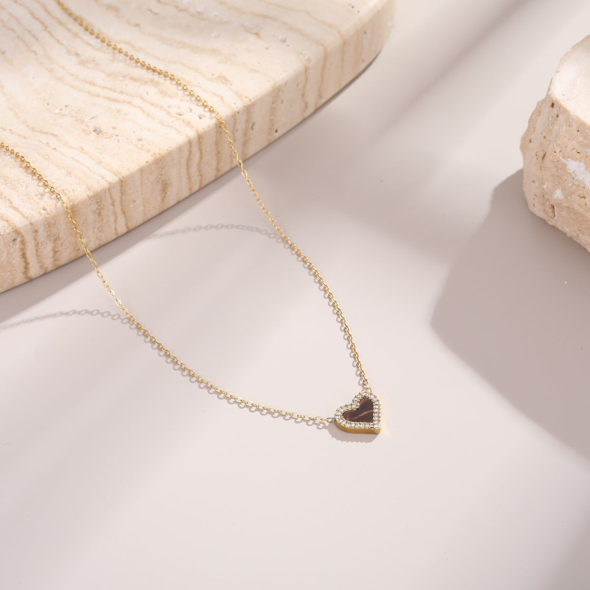 Heart Necklace – 18K Gold, Korean-Japanese Style – view 4