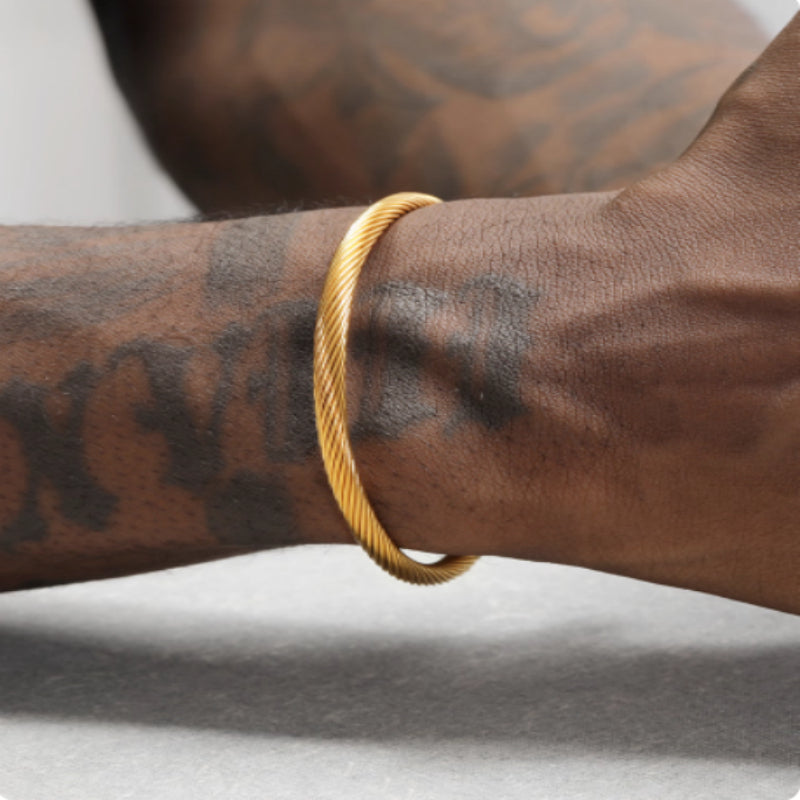 Personalized Titanium Steel Twist 18K Gold Bracelet For Men And Women – view 2