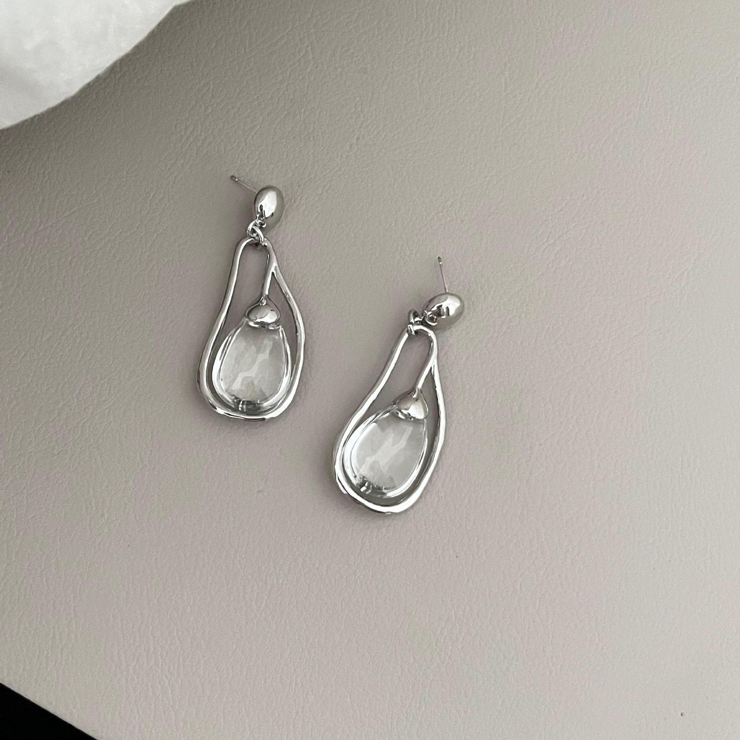 Vintage Hollow Teardrop Earrings – French Style – view 6