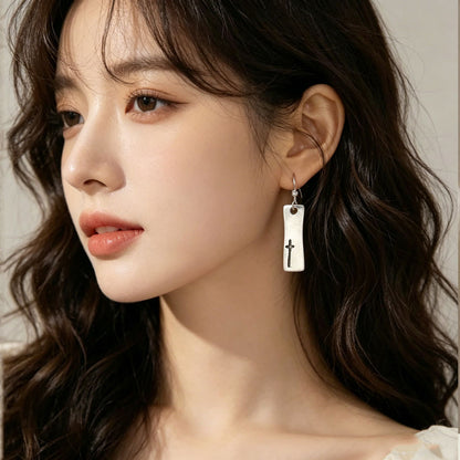 Minimalist-style Womens Earrings – view 4