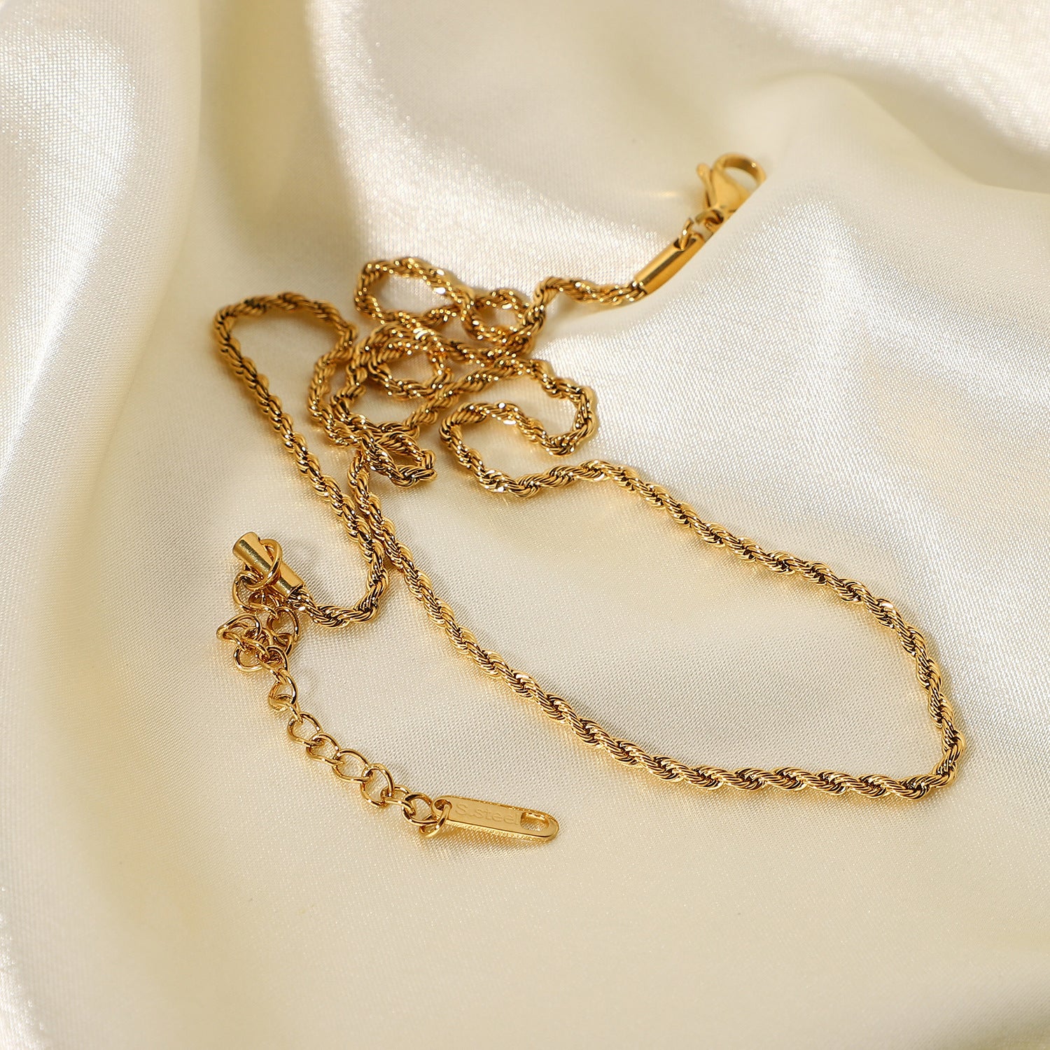 Calle Rope Chain Gold Necklace – view 6
