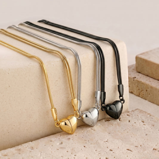 Magnetic Heart Couples Necklace Set – Stainless Steel